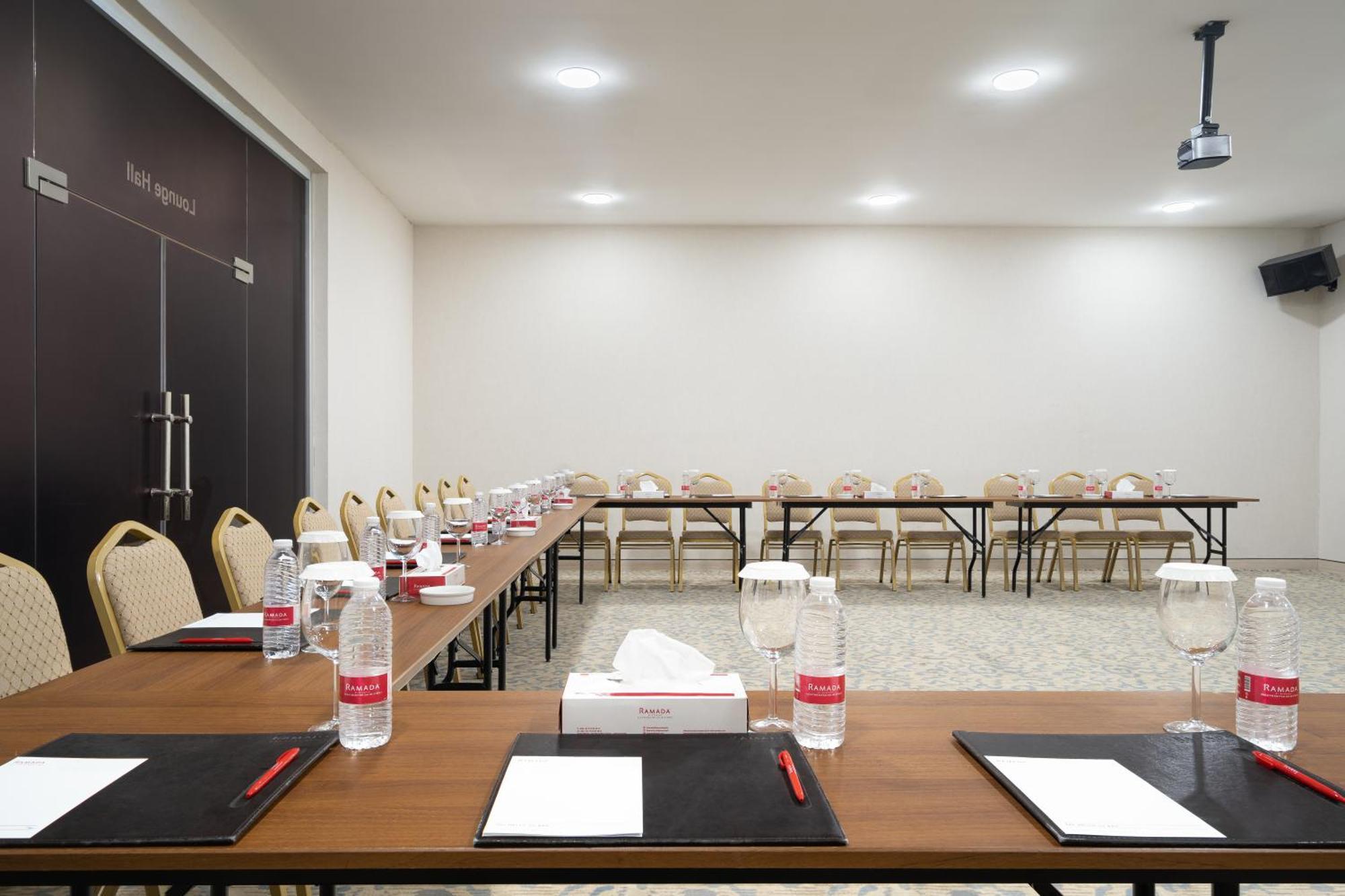 Ramada By Wyndham - Sulaymaniyah Salim Street Hotel Exterior photo